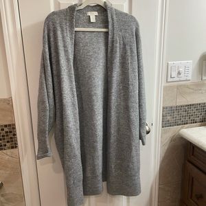 H&M sweater size L